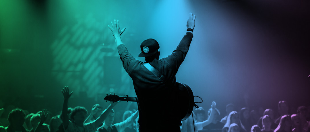 praise-choruses-the-modern-hymn